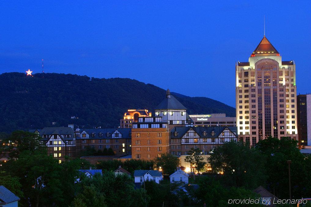 Holiday Inn Roanoke - Tanglewood Route 419 & I 581, An Ihg Hotel Exterior foto