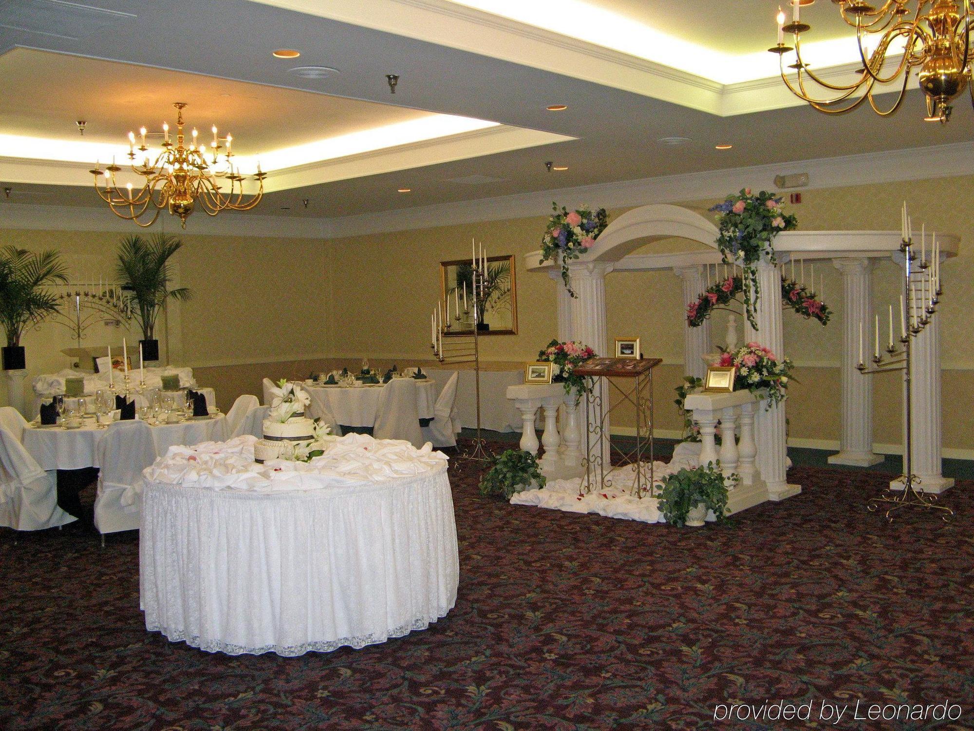 Holiday Inn Roanoke - Tanglewood Route 419 & I 581 By Ihg Exterior foto